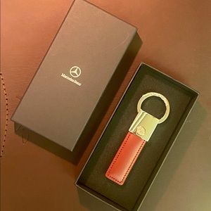Mercedes-Benz “Avantegarde” key ring